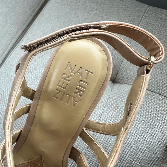 Heels - Picture 2 of 4